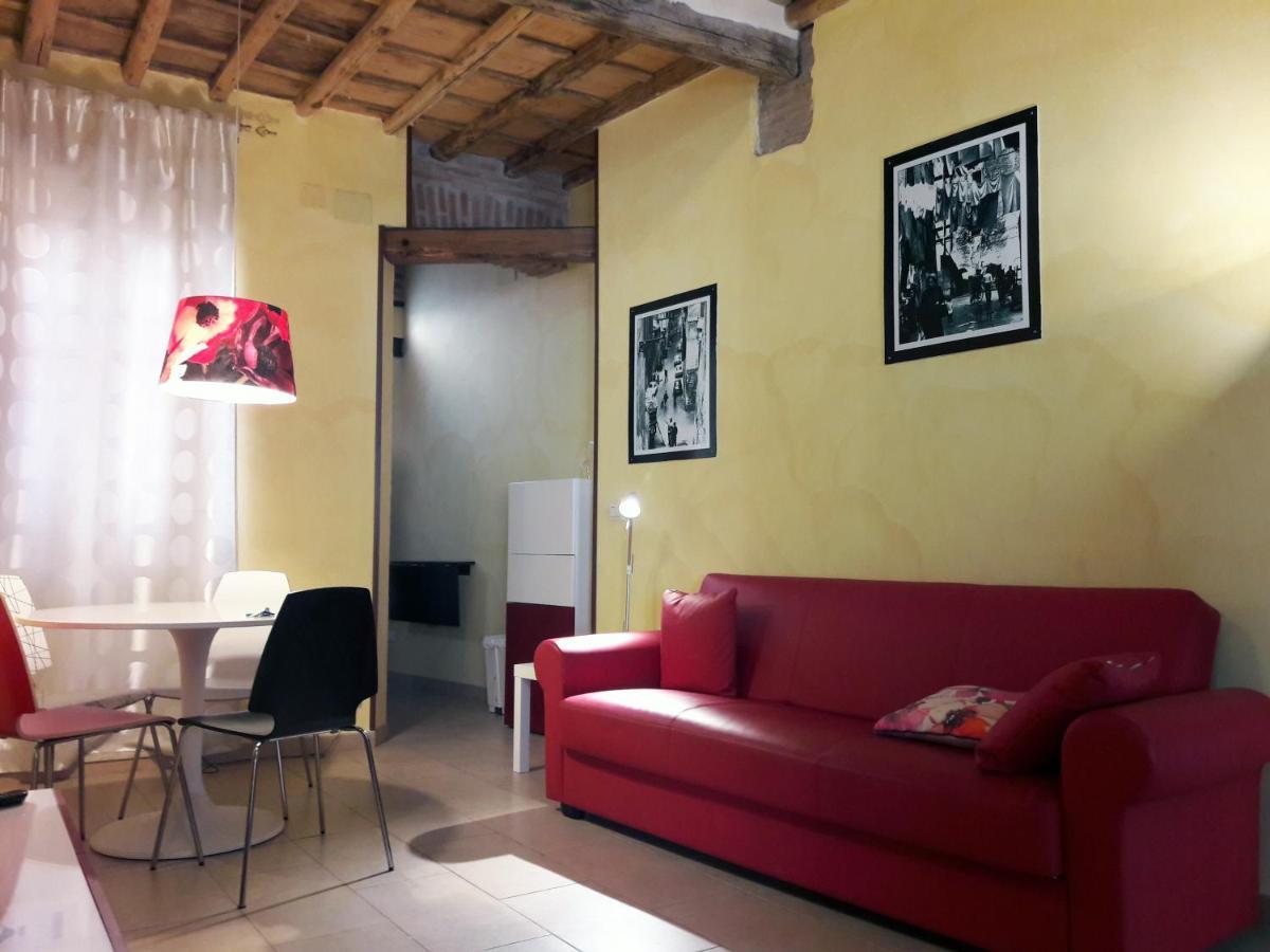 Anastasia - Hidden Balcony Inside Trastevere Apartment Rome Exterior photo