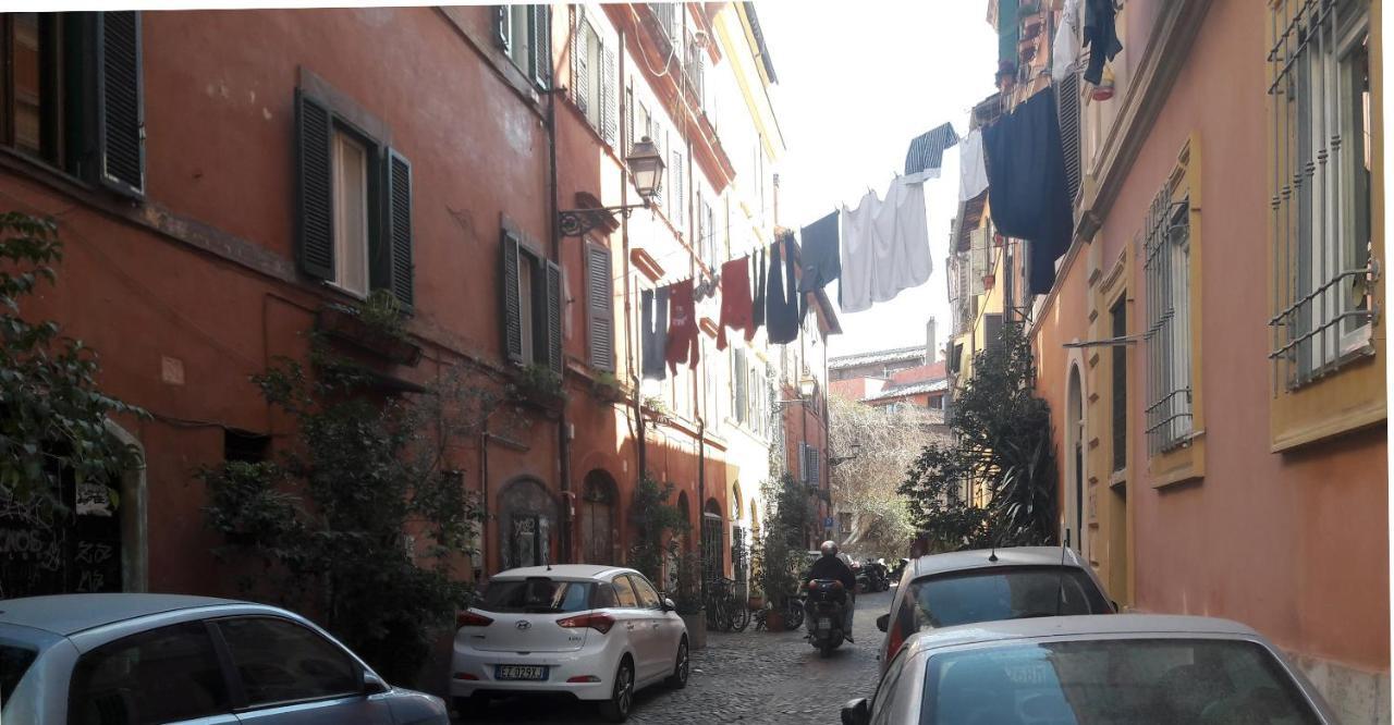 Anastasia - Hidden Balcony Inside Trastevere Apartment Rome Exterior photo